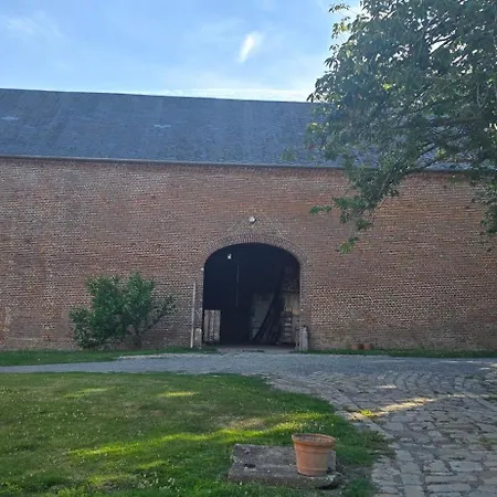 Domaine De Montecourt 빌라 *